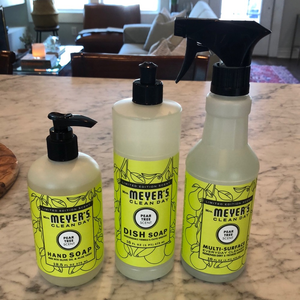 Mrs Meyer’s cleaning kit